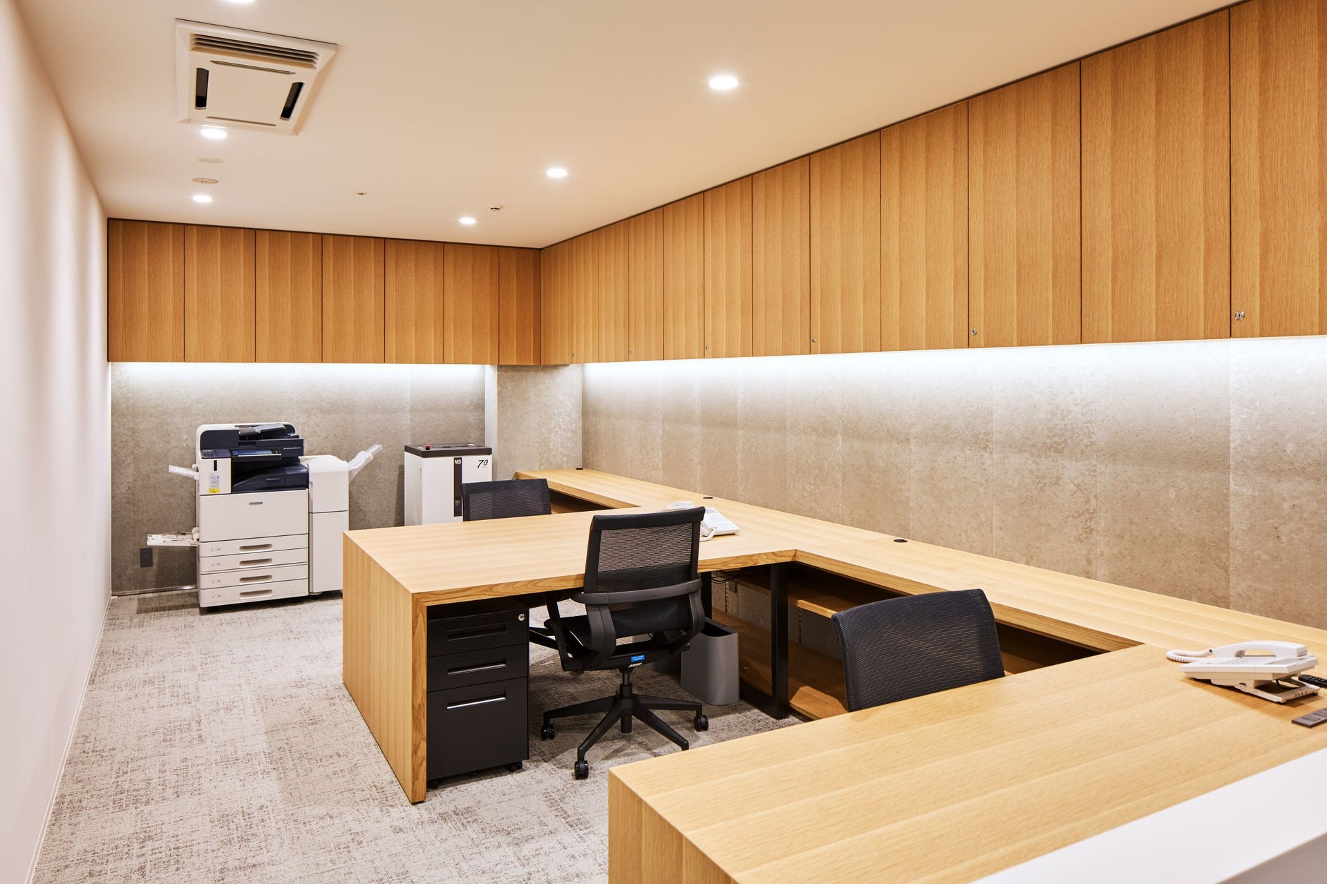 紀伊國屋書店新宿本店9階 サロン6